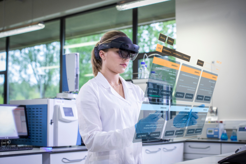 Improving Lab Connectivity with Mixed Reality Interface