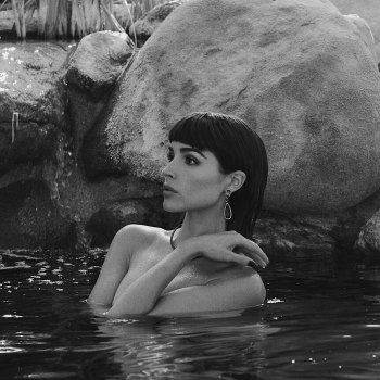 Mane Muse Olivia Culpo Slays the Faux Bangs Trend