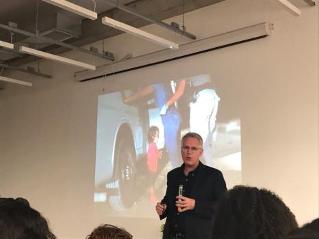 Getty Images photojournalist John Moore presents his work documenting immigrants