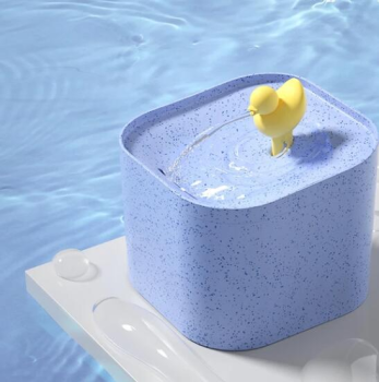 Little Duck Style Cat Automatic drinking fountain