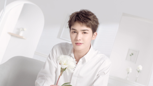 Innisfree “White Poeny” � | Zhu Zhengting