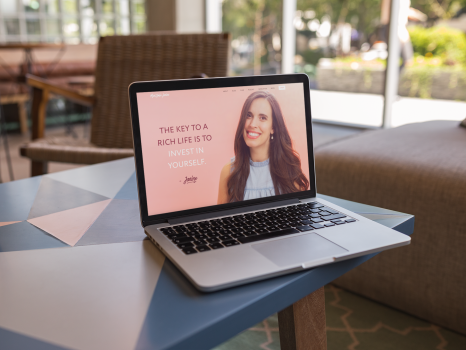 Monamie Janine website