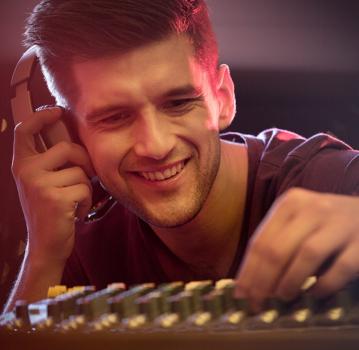Website for Musical DJ